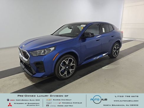 Used 2025 BMW X2 M35i AWD/4WD image 1