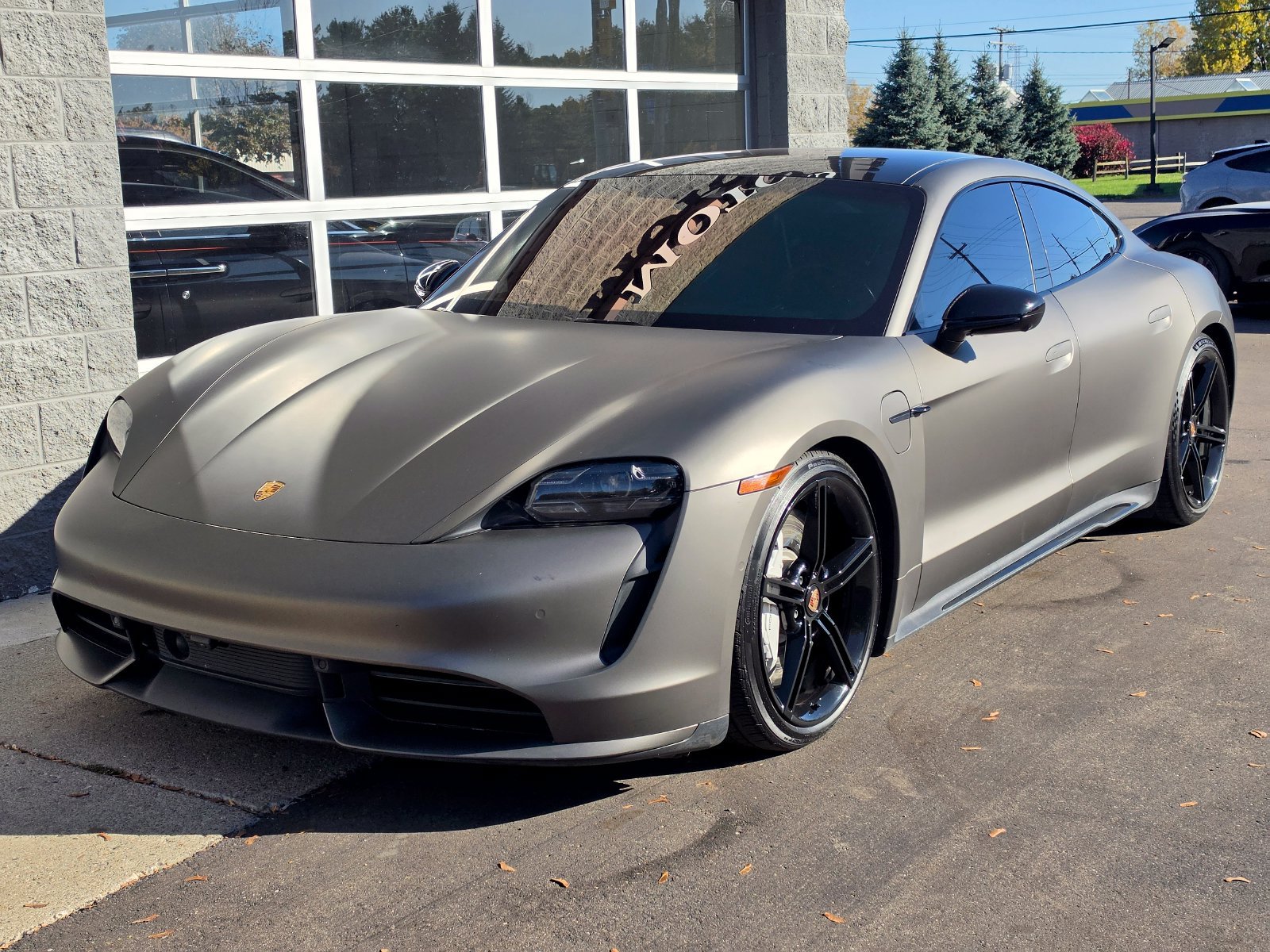 Used 2020 Porsche Taycan AWD/4WD image 1