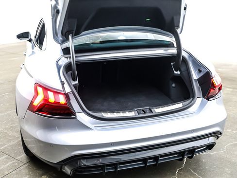 Used 2023 Audi e-tron GT Prestige w/ Prestige Package image 20