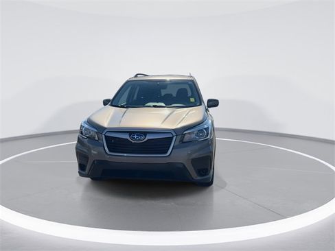 Used 2020 Subaru Forester Premium image 3