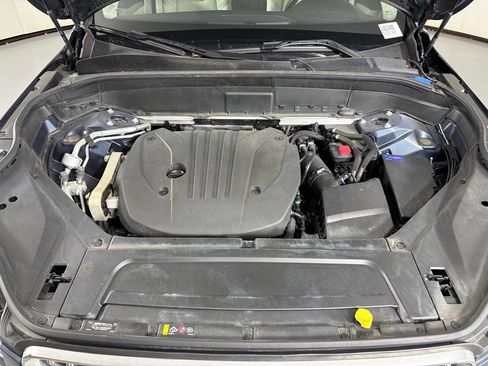 Used 2024 Volvo XC90 B5 Plus AWD/4WD image 44