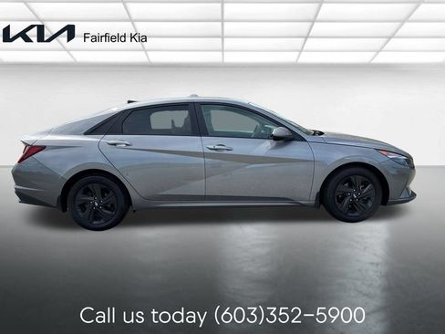 Used 2022 Hyundai Elantra SEL FWD image 6