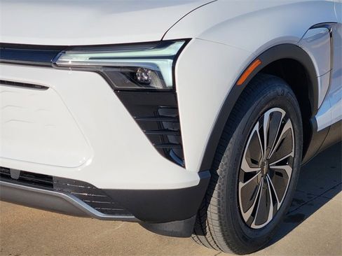 New 2026 Chevrolet Blazer EV LT image 7