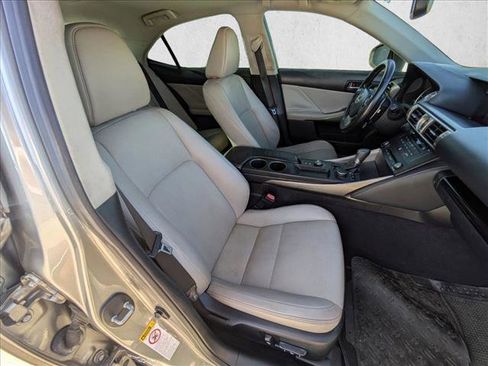 Used 2016 Lexus IS 200t image 22