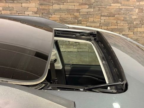 Used 2020 GMC Acadia AT4 w/ Driver Alert Package II AWD/4WD image 5