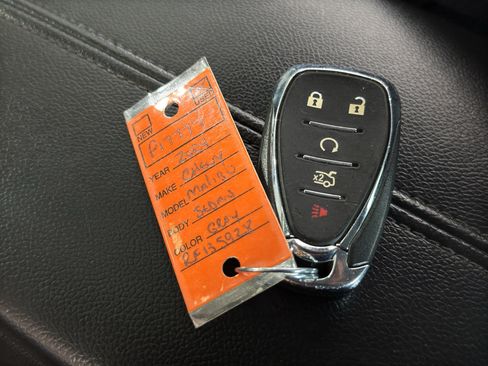 Used 2024 Chevrolet Malibu LT FWD image 36