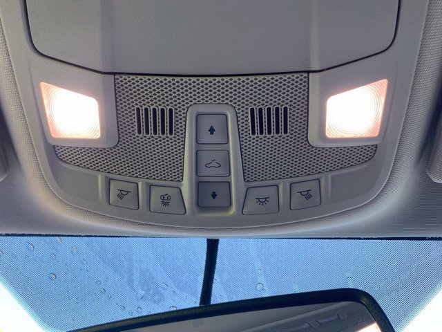 Used 2017 Ford Fusion SE w/ Fusion SE Technology Package FWD image 25