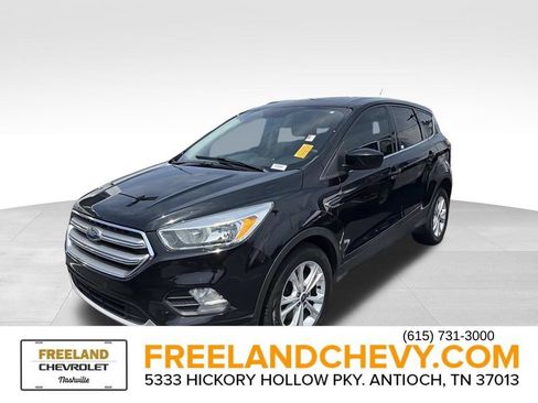 Used 2017 Ford Escape SE FWD image 5