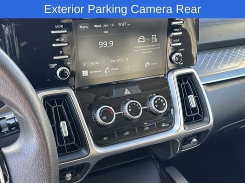 Used 2021 Kia Sorento LX image 19