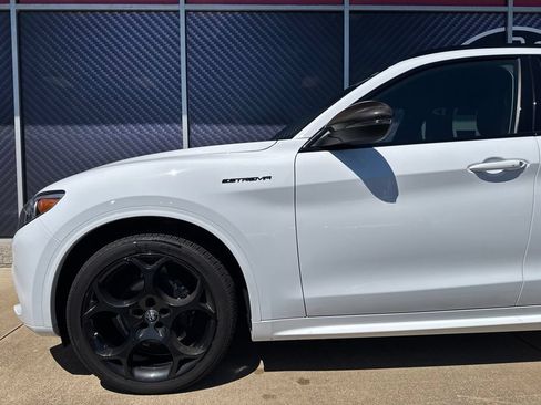 Used 2023 Alfa Romeo Stelvio Estrema AWD/4WD image 16