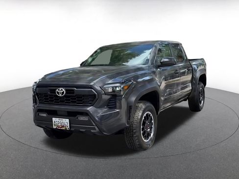 Used 2025 Toyota Tacoma TRD Off-Road image 4