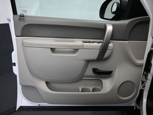 Used 2013 Chevrolet Silverado 3500 W/T image 9