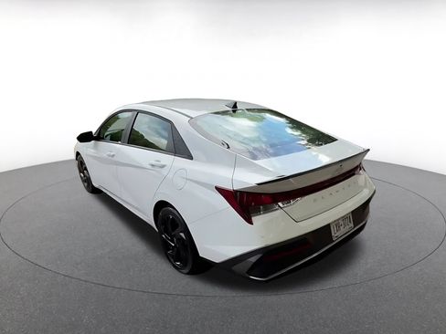 Used 2026 Hyundai Elantra Sport FWD image 8