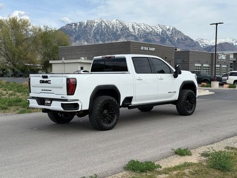 Used 2024 GMC Sierra 3500 AT4 w/ AT4 Premium Plus Package image 8