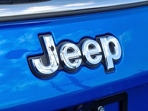 Used 2023 Jeep Compass Limited AWD/4WD image 28