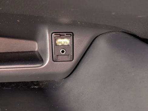 Used 2019 Toyota C-HR LE FWD image 19