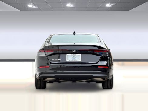 Used 2024 Honda Accord LX image 9