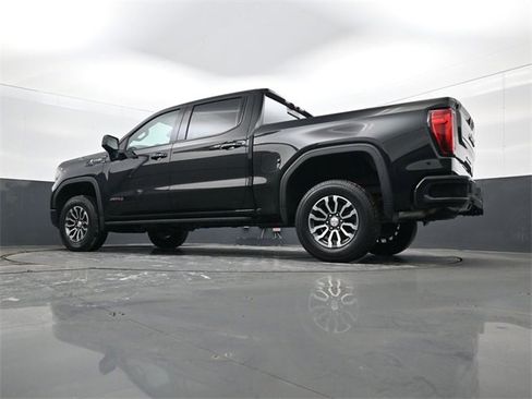 Used 2022 GMC Sierra 1500 AT4 w/ AT4 Premium Package image 27