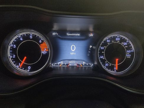 Used 2019 Jeep Cherokee Limited image 23