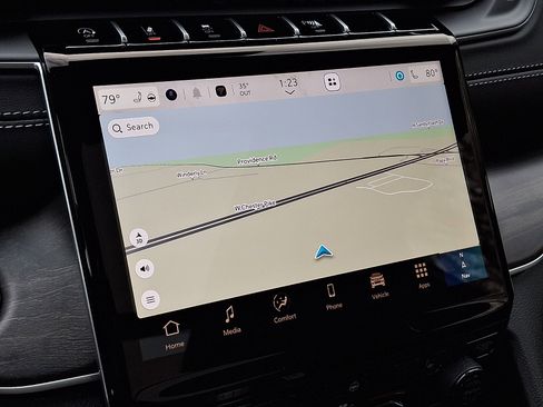 New 2025 Jeep Grand Cherokee Limited image 12