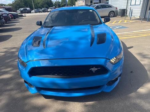Used 2017 Ford Mustang GT Premium w/ Enhanced Security Package RWD image 27