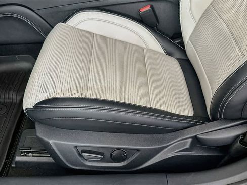 Used 2024 Ford Mustang Premium image 28