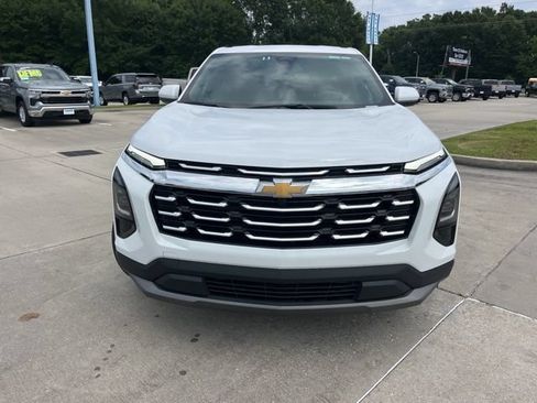 Used 2025 Chevrolet Equinox LT AWD/4WD image 11
