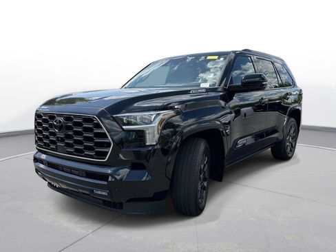 Used 2024 Toyota Sequoia Platinum image 2