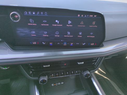 New 2026 Chevrolet Suburban RST w/ Comfort Package AWD/4WD image 18