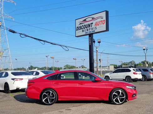 Used 2019 Honda Accord Sport image 1