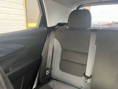 Used 2025 Chevrolet TrailBlazer LT image 38