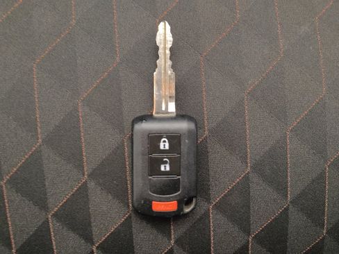 Used 2021 Mitsubishi Mirage LE image 32