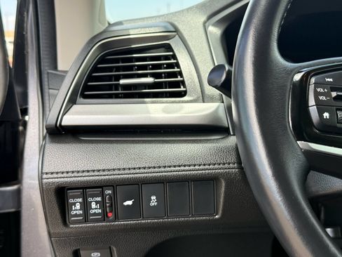 Used 2025 Honda Odyssey EX-L image 15