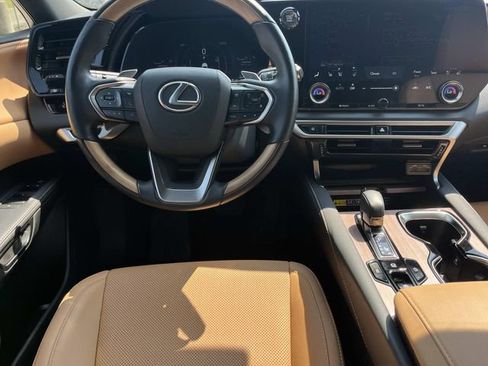 Used 2025 Lexus RX 350 Premium w/ Accessory Package (Z1) FWD image 13