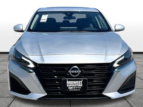 Used 2023 Nissan Altima 2.5 SL FWD image 3