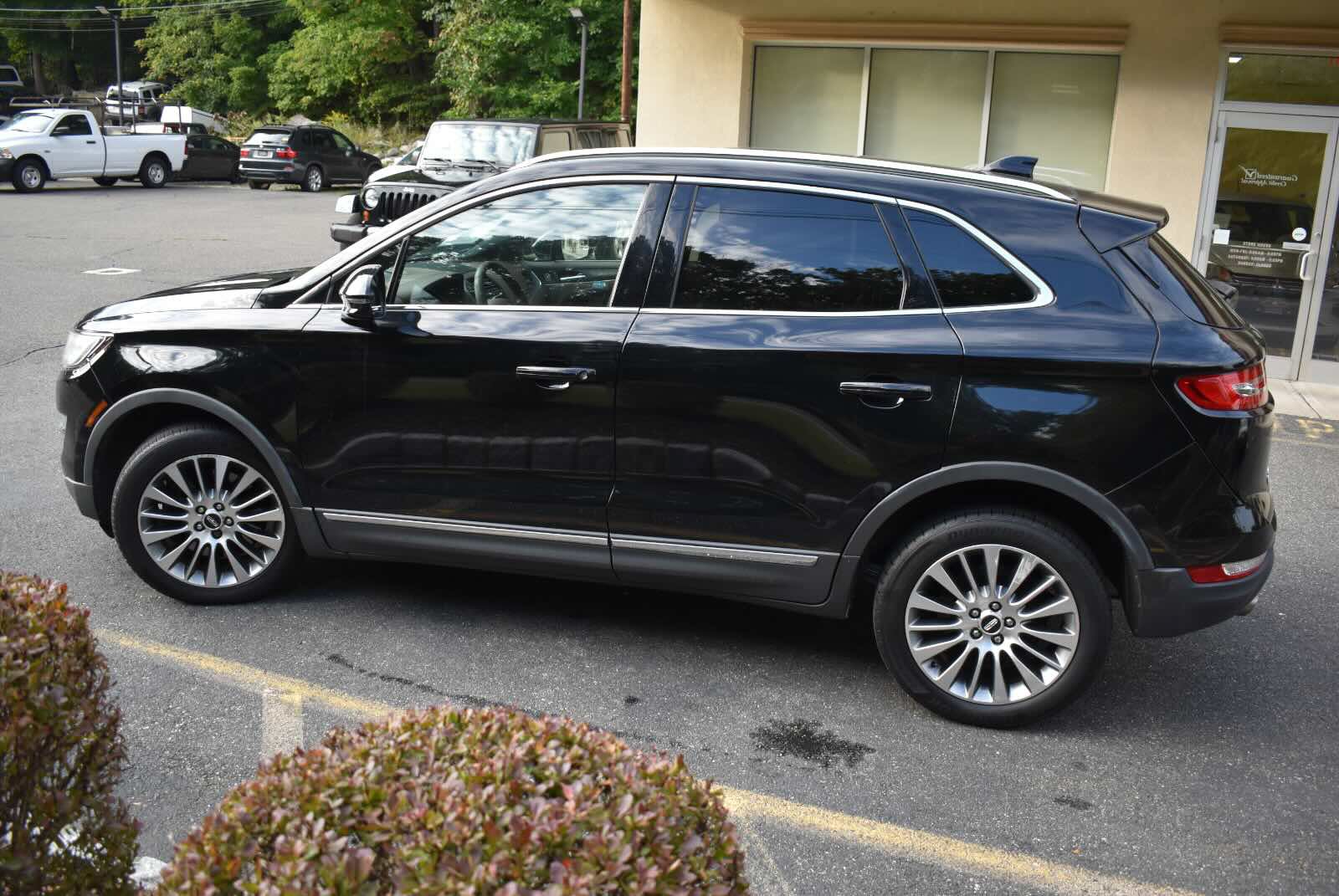 Used 2017 Lincoln MKC Reserve w/ Lincoln MKC Climate Package AWD/4WD image 7