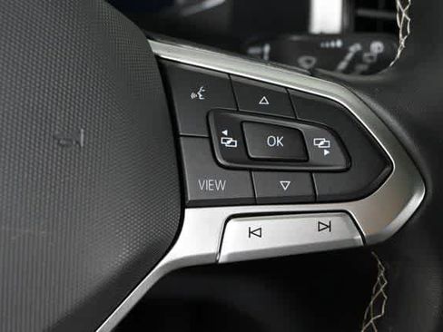 Certified 2022 Volkswagen Atlas SE w/ Panoramic Sunroof Package image 24