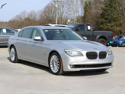 Used 2009 BMW 750Li 750Li image 9