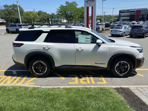 Certified 2023 Nissan Pathfinder Rock Creek AWD/4WD image 9