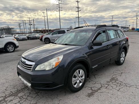 Used 2011 Subaru Outback 2.5i AWD/4WD image 4