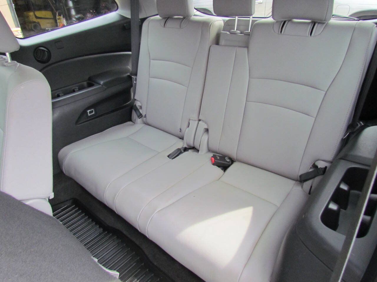 Used 2017 Honda Pilot EX-L image 14