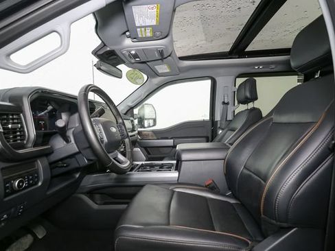 Used 2025 Ford F250 Lariat w/ Black Appearance Package AWD/4WD image 41