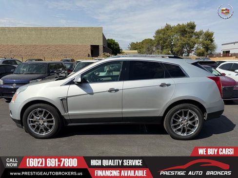 Used 2013 Cadillac SRX Premium image 3