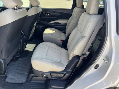 Used 2023 Subaru Ascent Premium w/ Convenience Package AWD/4WD image 9