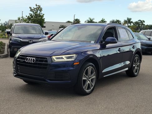 Used 2019 Audi Q5 2.0T Premium Plus w/ Premium Plus Package AWD/4WD image 3