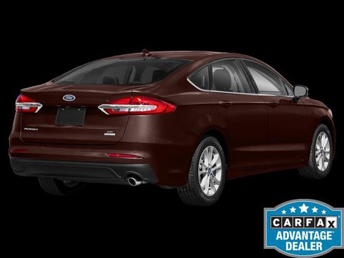 Used 2019 Ford Fusion Titanium AWD/4WD image 2