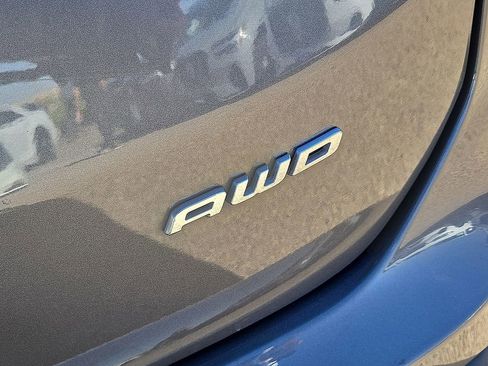 Used 2024 Ford Edge SEL image 13