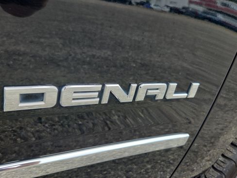 Used 2017 GMC Yukon XL Denali w/ Open Road Package AWD/4WD image 35