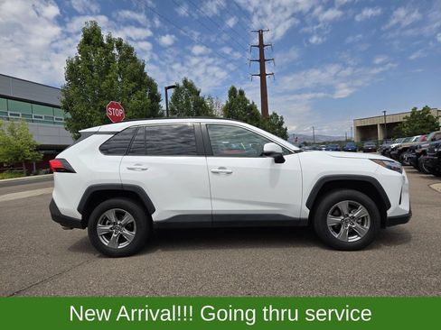 Used 2024 Toyota RAV4 XLE AWD/4WD image 3