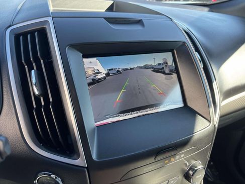 Certified 2020 Ford Edge ST-Line w/ Cold Weather Package image 22